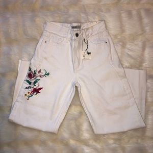 ZARA | White Denim Embroidered Jeans 2